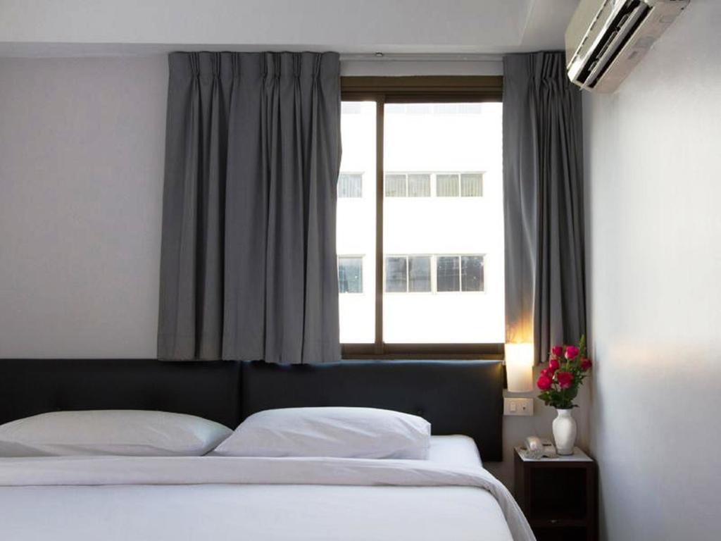 My Hotel Pratunam - Sha Extra Plus Bangkok Esterno foto