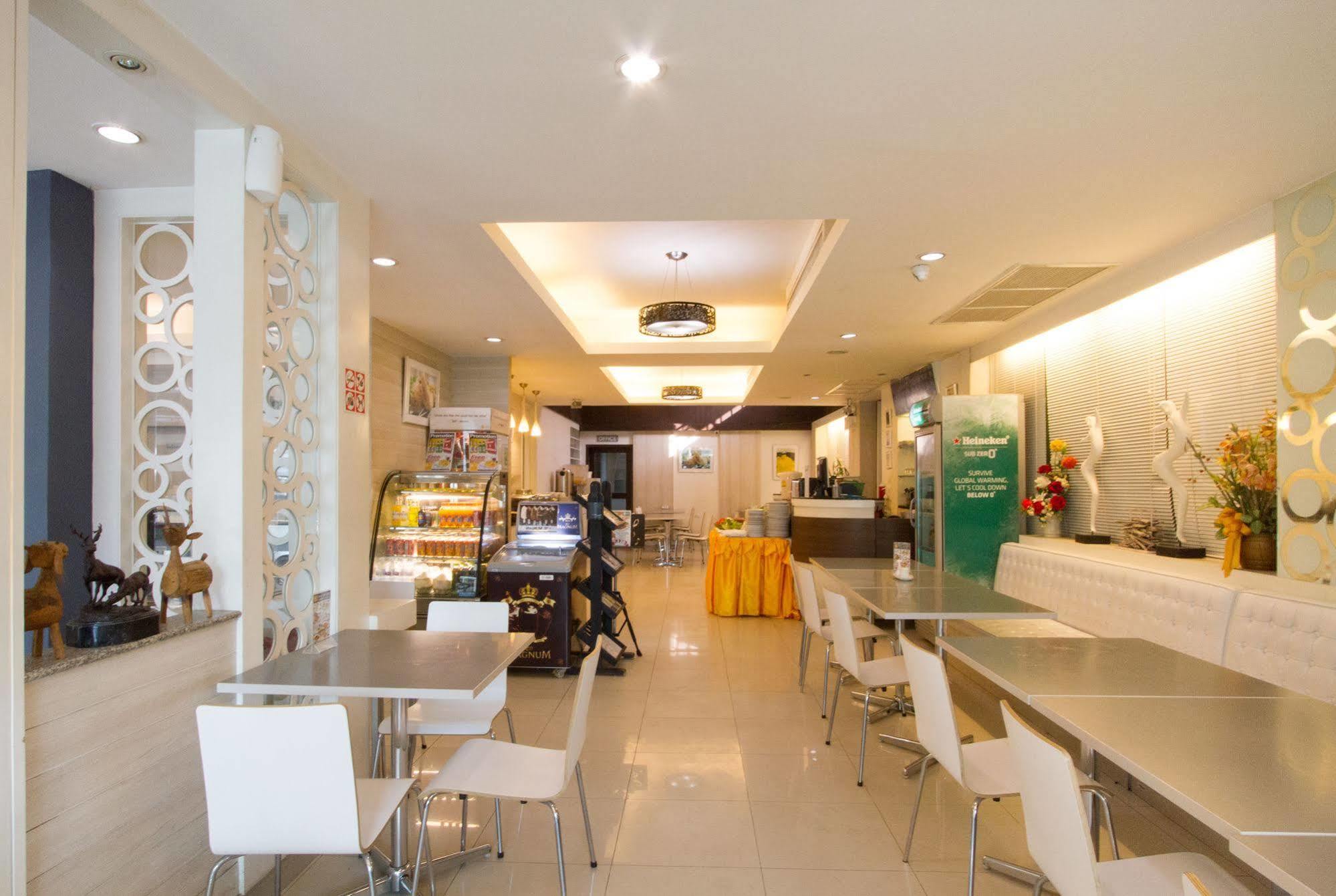 My Hotel Pratunam - Sha Extra Plus Bangkok Esterno foto