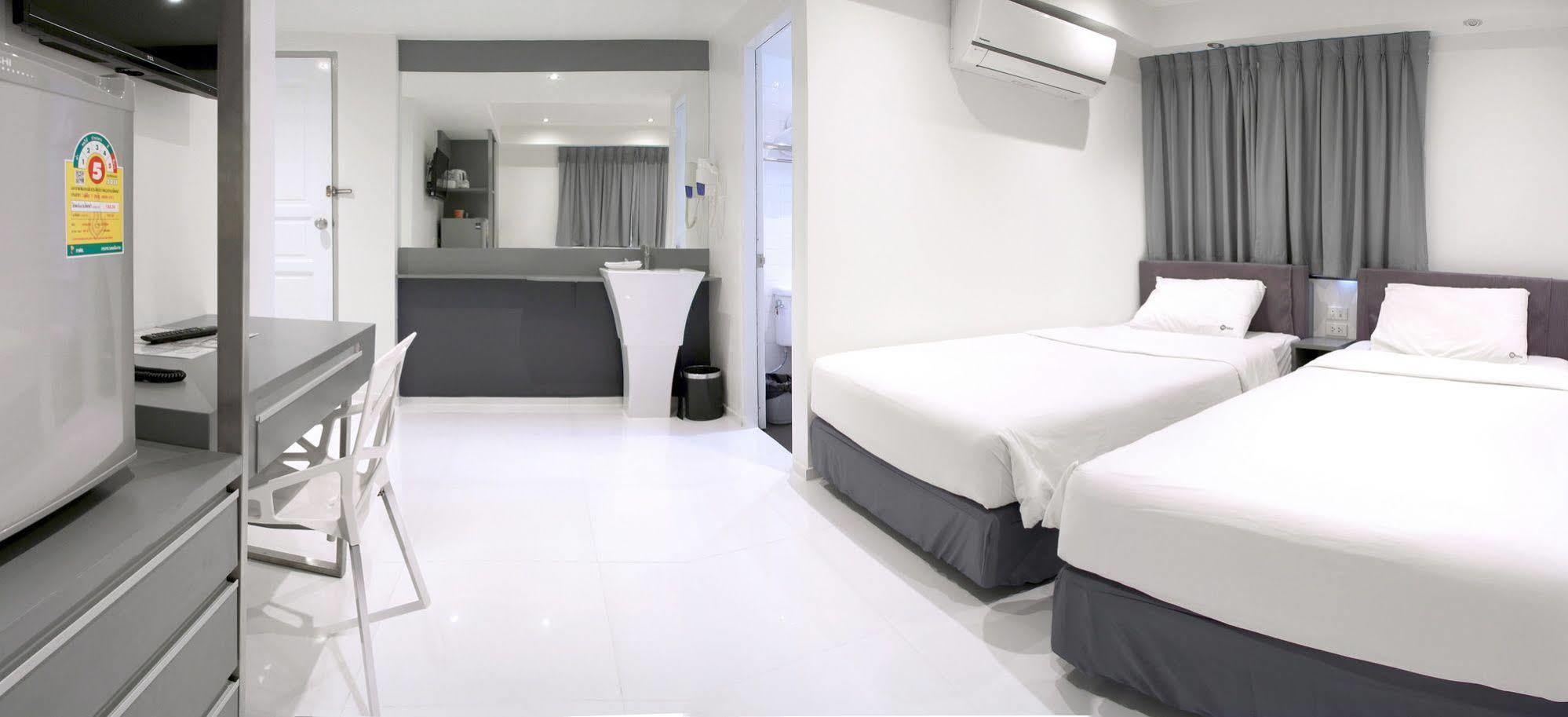 My Hotel Pratunam - Sha Extra Plus Bangkok Esterno foto